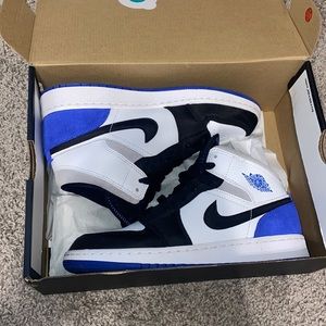 AIR JORDAN 1 MID SE (GS)